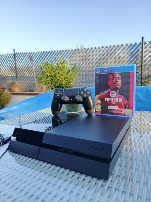 Konsola PlayStation ps4 fat 500gb + pad,fifa