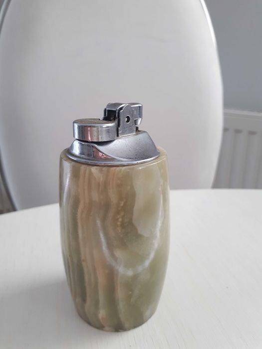 ZAPALNICZKA z naturalnego kamienia ONYKS