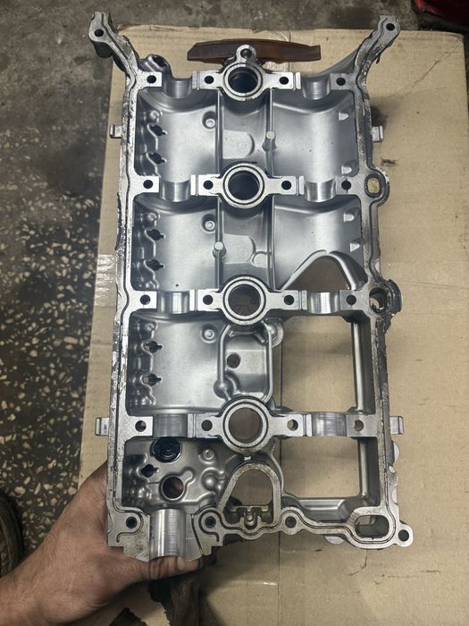 Продам ГБЦ с Audi Q5 2.0TFSI