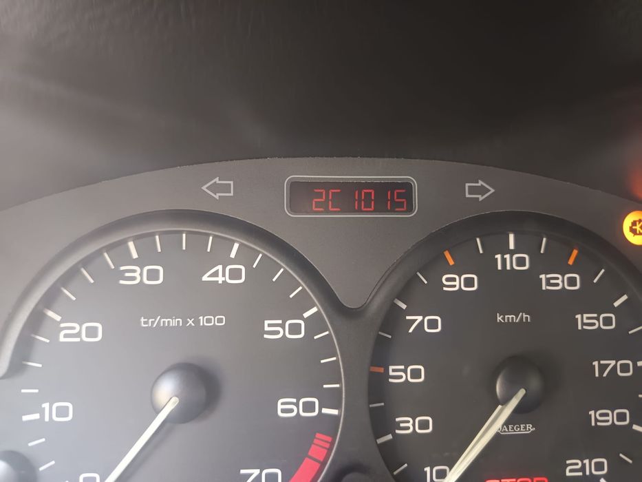 Peugeot 206 em bom estado