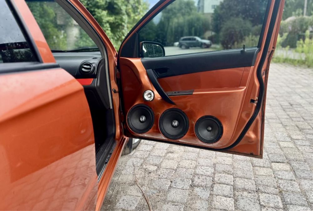 Здамо в оренду авто