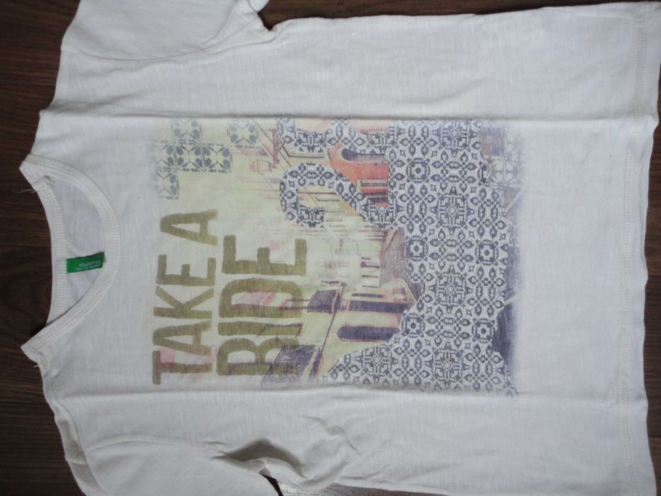 T-shirt BENETTON menino 7/8 anos - Envio grátis