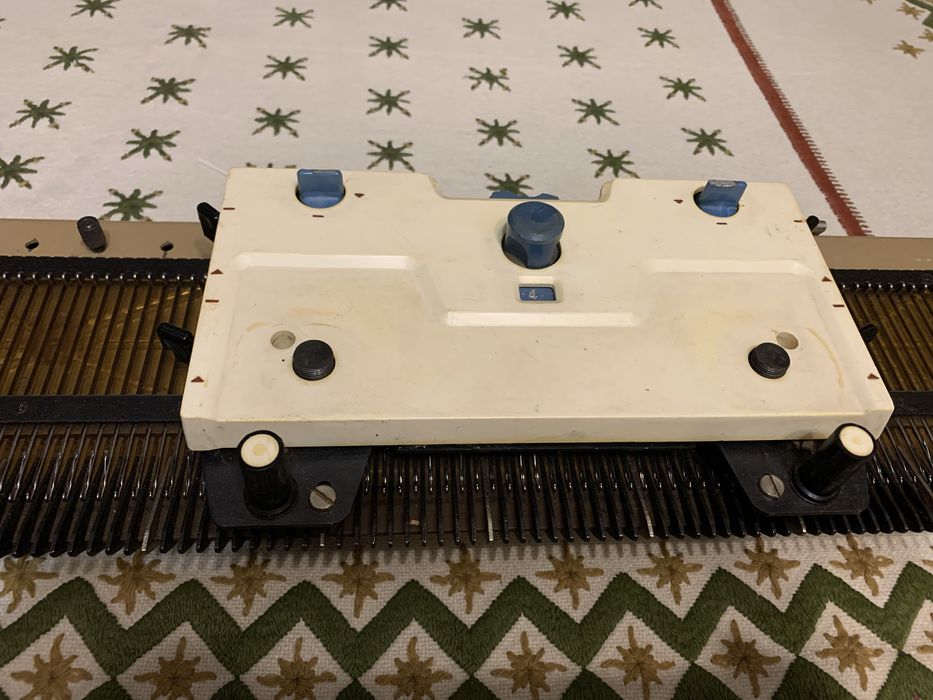 Вязальна машинка