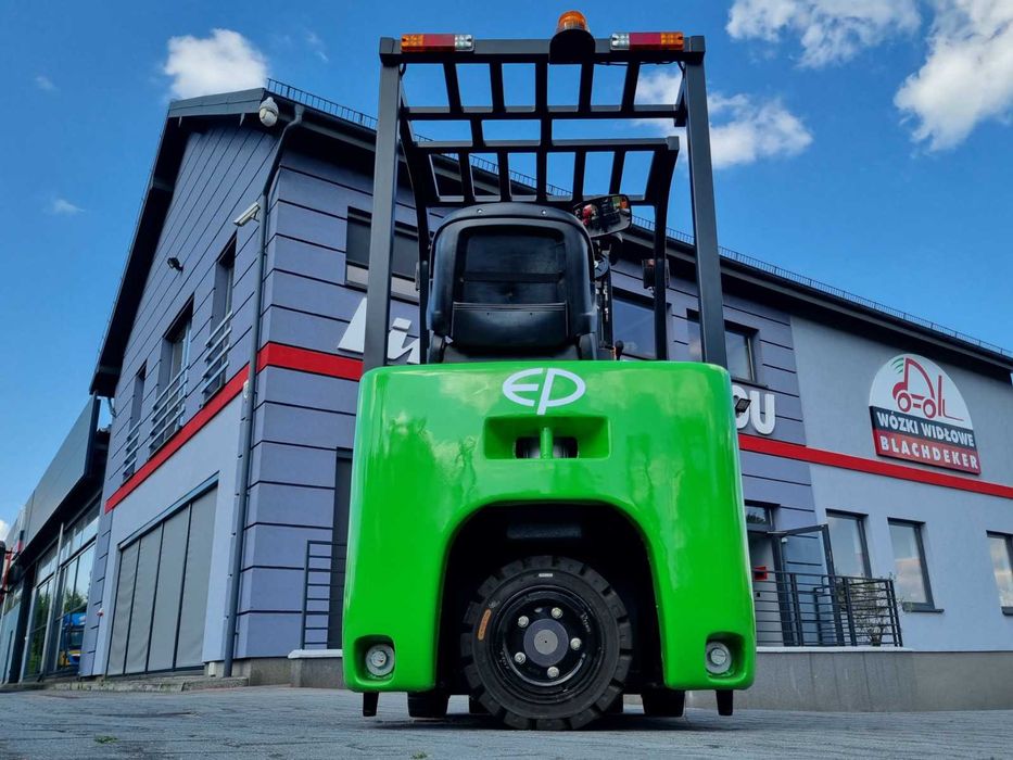 3-kołowy elektryczny wózek widłowy [EP- 1500 kg] (Li-ION) Rocznik 2025