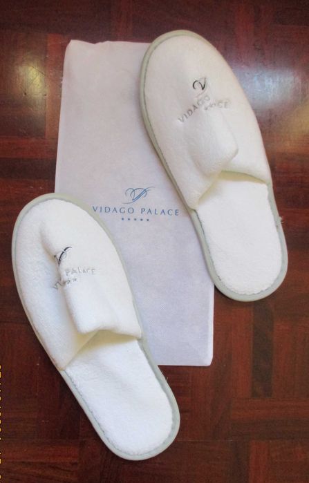 Chinelos de Quarto de Viagem