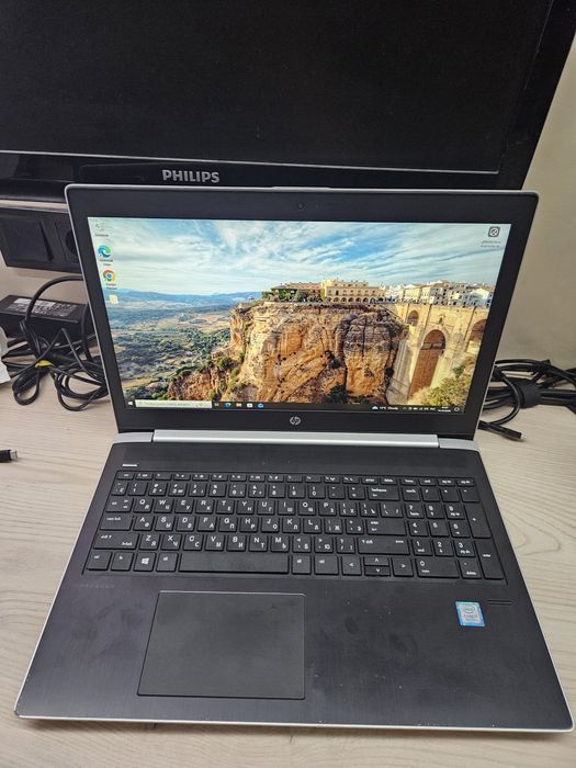 HP probook 450 G5 i7-8550U/16Gb/SSD 256Gb/Nvidia 930MX/15.6"  IPS