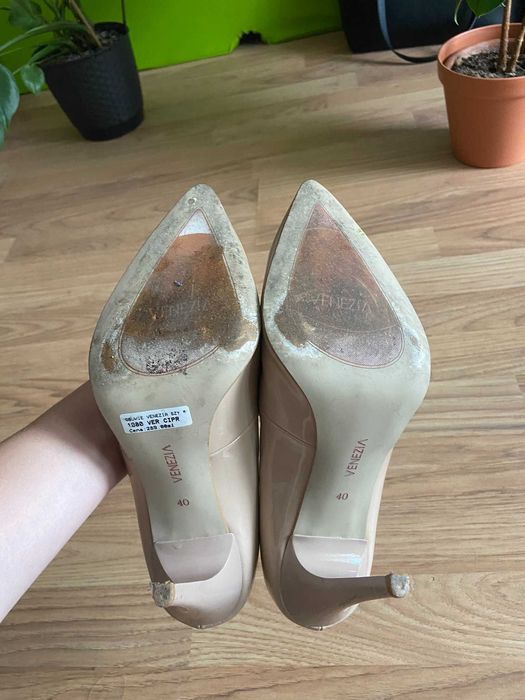 Szpilki venezia 40 kremowe beżowe