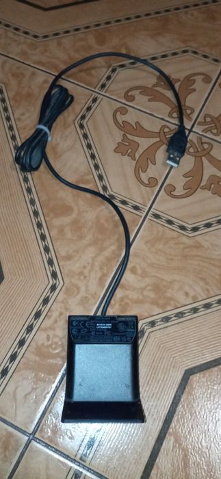 Пристрій введення інформації для компютера Logitech.