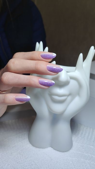 Манікюр, педикюр .