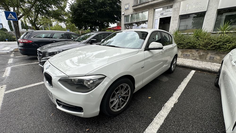 BMW Serie 1 modelo 118D foto 3