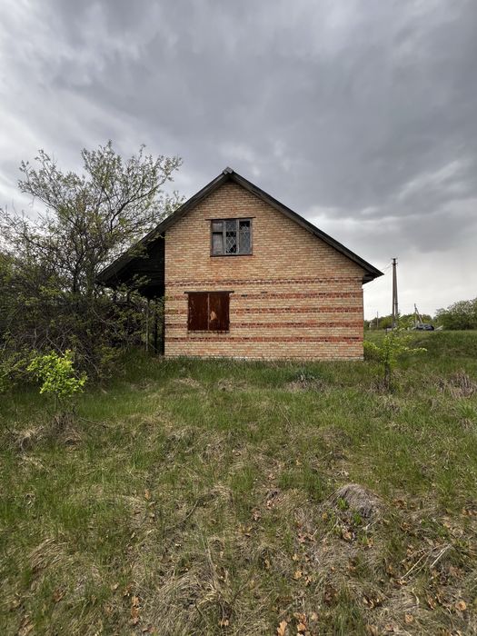 Продам будинок з земельною ділянкою 25 соток
