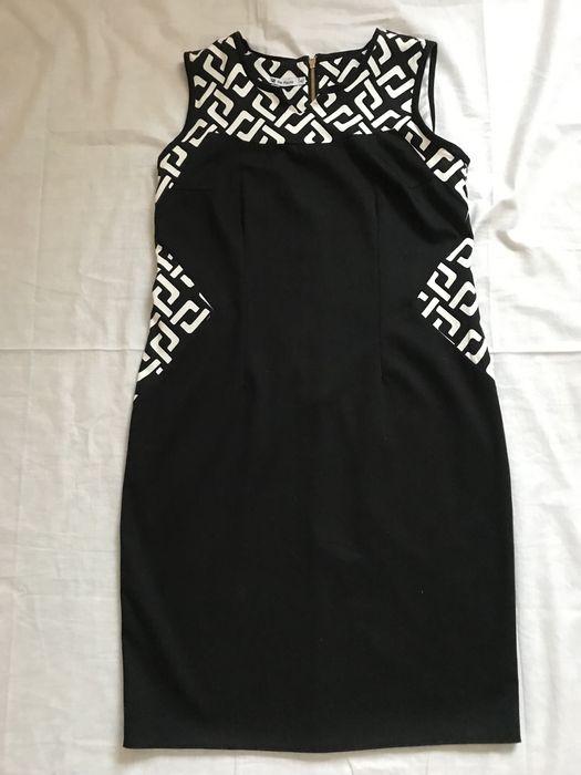 Sukienka czarna uzywana