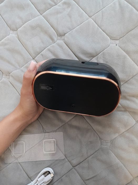 Автоматичний дозатор мила