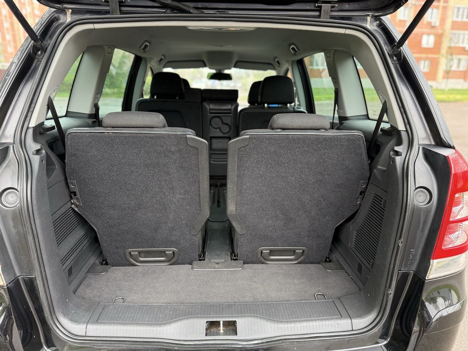 Opel Zafira 7 місць з Німеччини Розмитнена