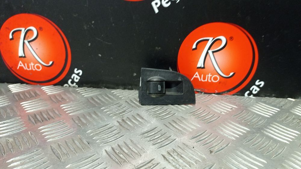Comando Do Vidro Trás Direito Audi Allroad (4Bh, C5)