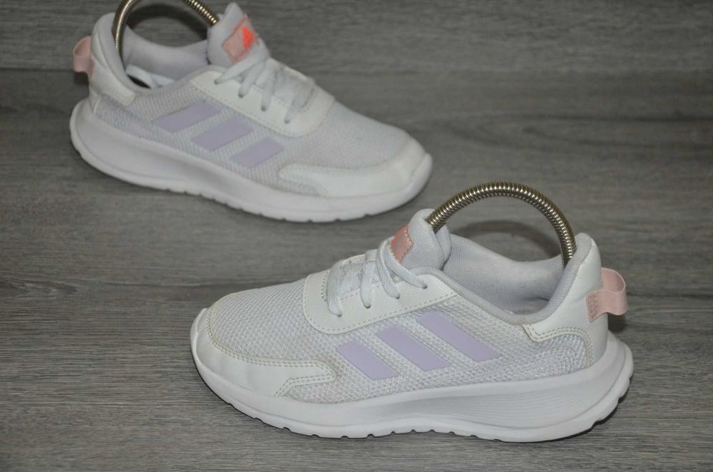 Продам кросівки Фірма ADIDAS .