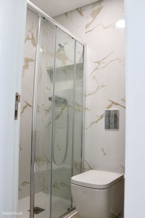 Apartamento T2 Renovado em Marvila – Lisboa
