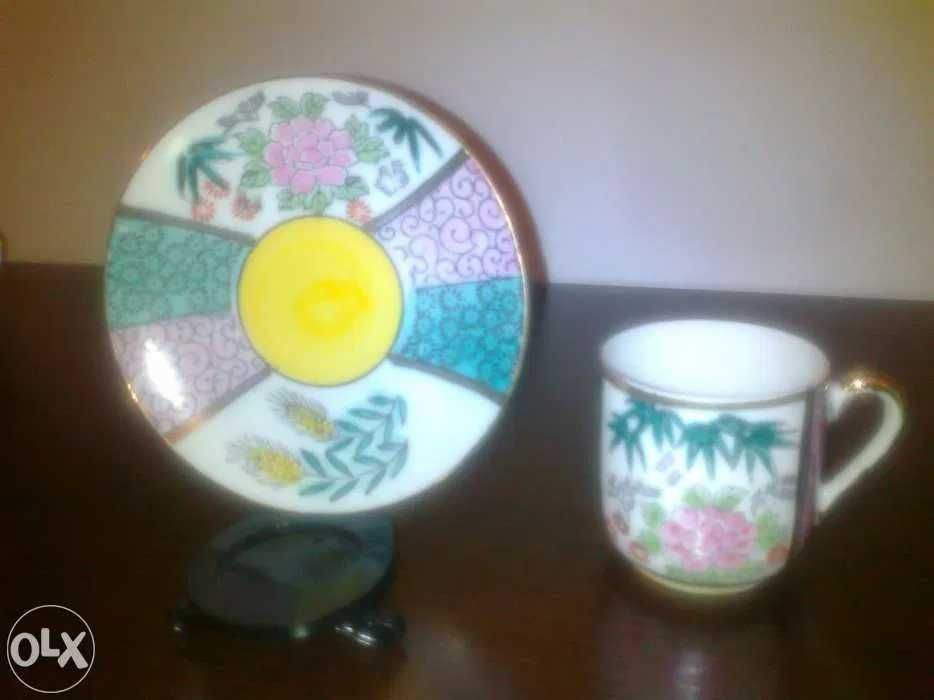 PAK de 8 chavenas japonesas todas diferentes- japonesa no fundo