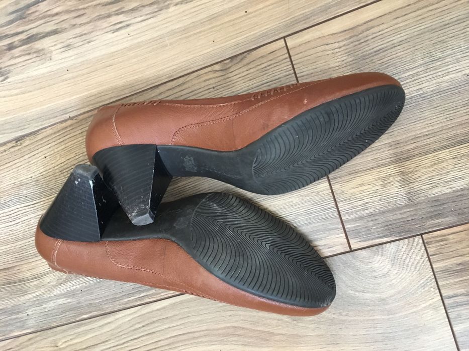 Skórzane buty kolor miodowy. Footglove firma