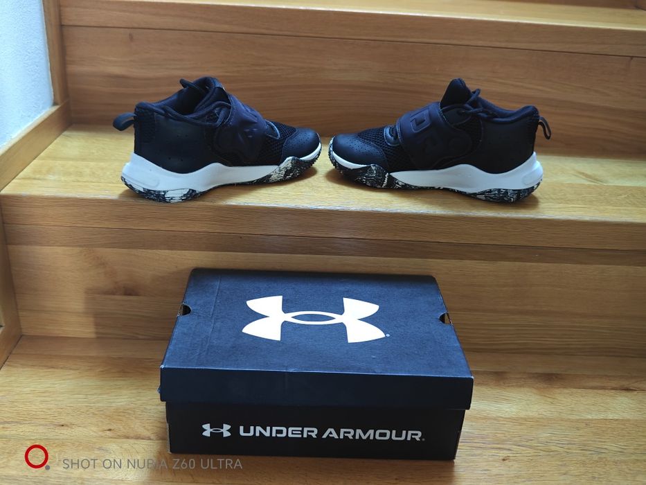 Buty chłopięce Under Armour 38.5
