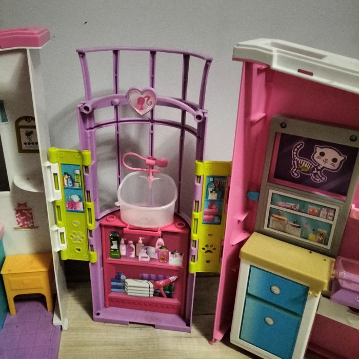 Barbie weterynarz+ gratisy