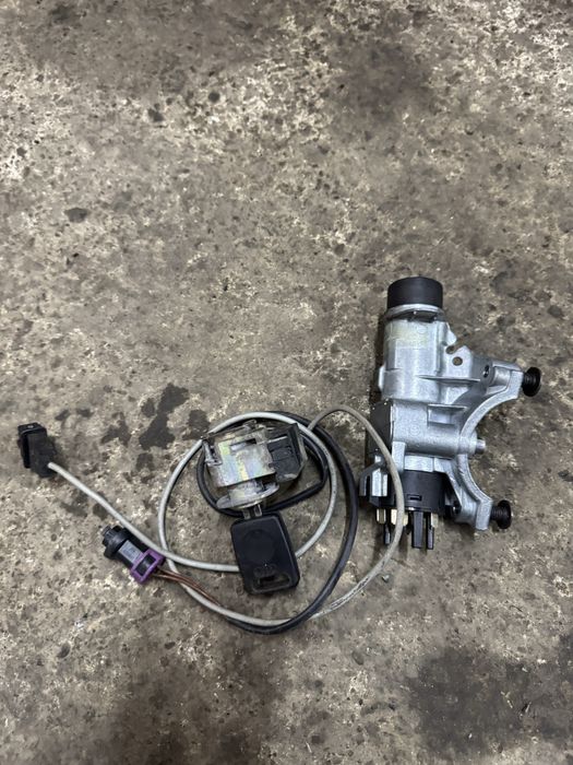 Комплект замків/лічинок Audi A4B5 доресталінг розборка