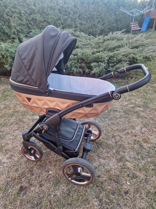 Wózek dziecięcy 2w1. Junama Diamond Mirror Satin.