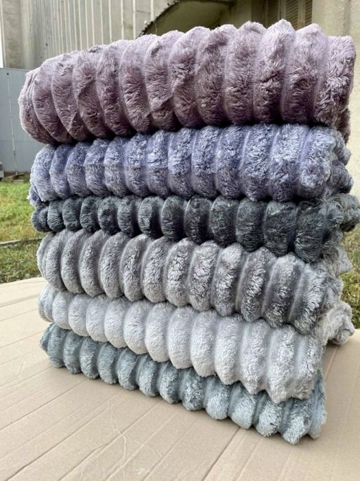 Теплі пледи для дому опт і роздріб