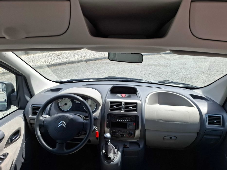 Citroen Jumpy 2.0-120cv NACIONAL 22.240 KM Reais 9 Lugares