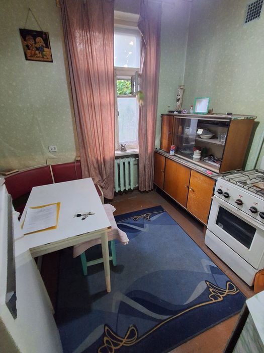 Продам 3к сталинку в центре города ул.Ковалевича