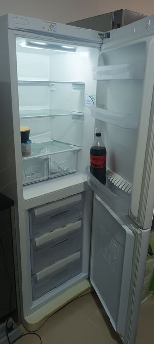 Frigorífico combinado Indesit classe A+