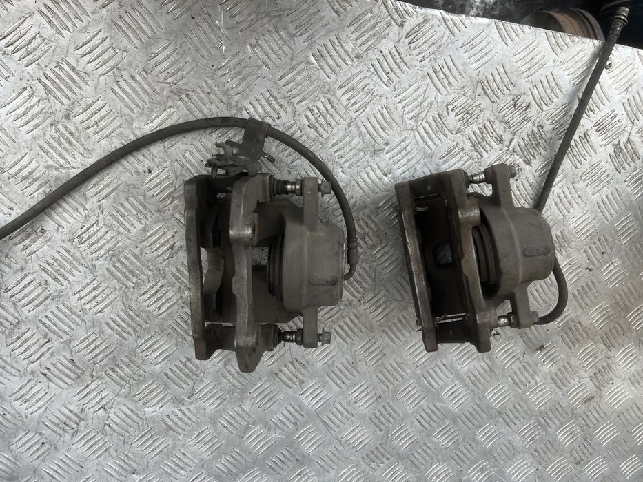 Суппорт Крайслер 300с chrysler 300c год 2015