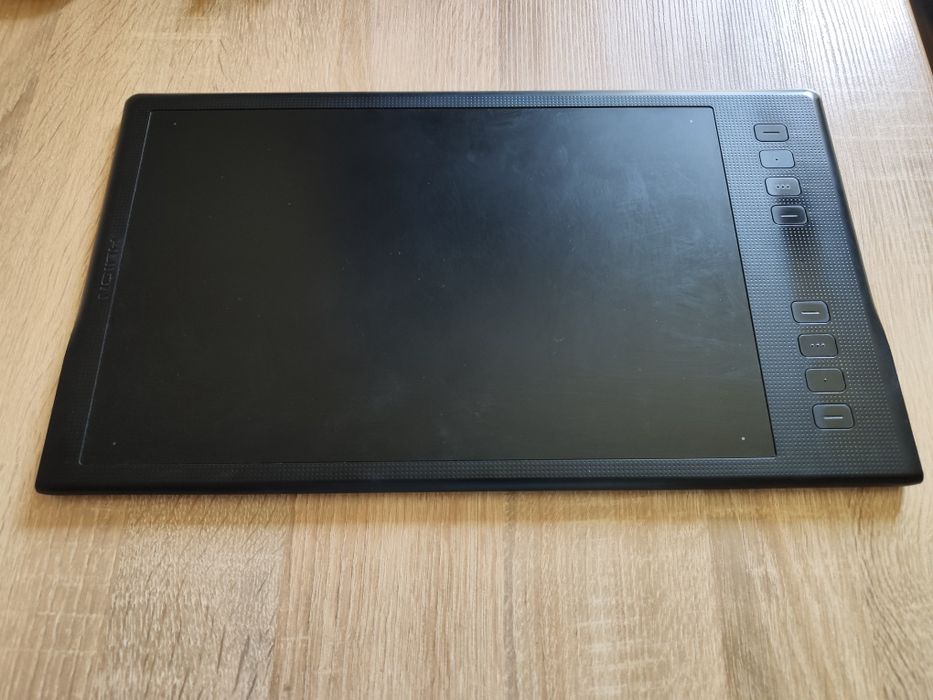 Продам графический планшет Huion Inspiroy Q11K V2