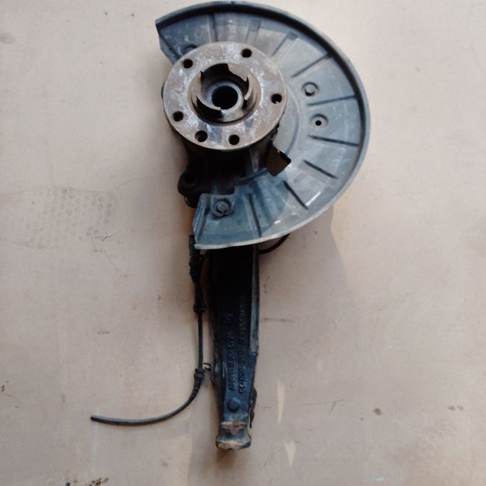 Цапфа Фольксваген Таурег