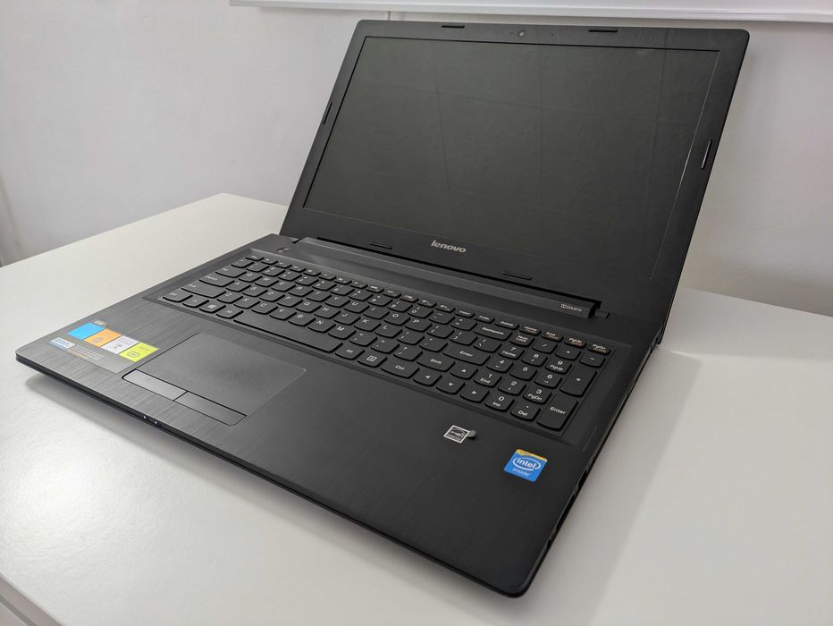 Laptop Ultrabook Lenovo 15.6" Jak Nowy Ram 8GB USB 3.2 Bateria 4 godz