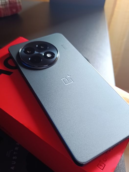Oneplus ace 5 pro 12/256gb