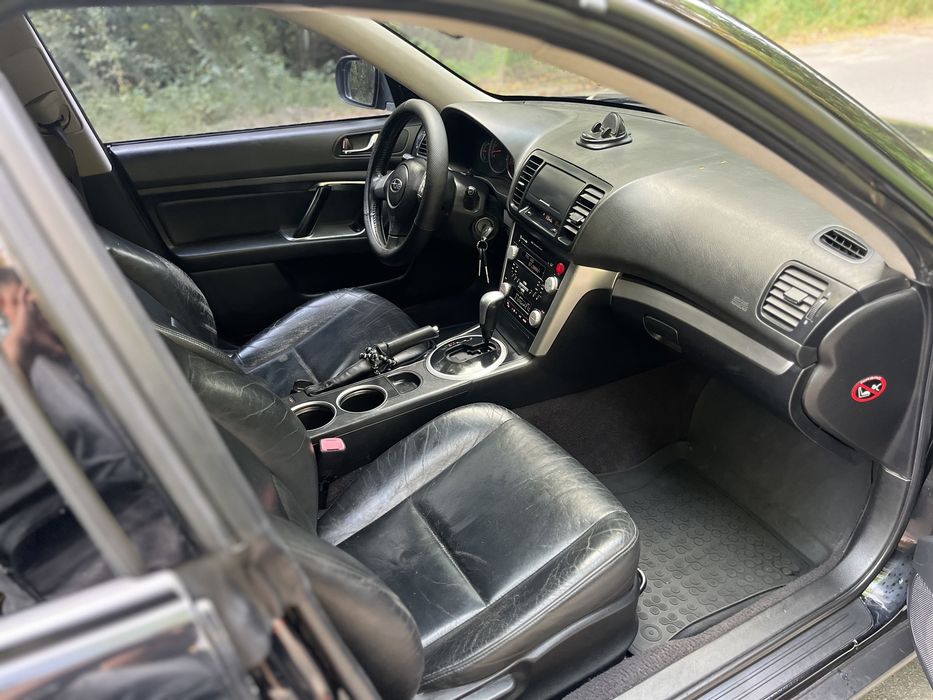 Subaru outback 2.5 газ/бенз