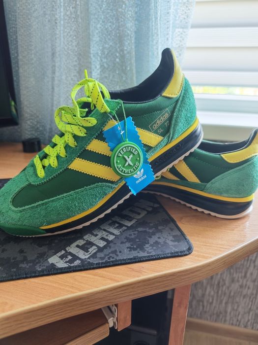 Продам кросівки Adidas SL72,чоловічі.