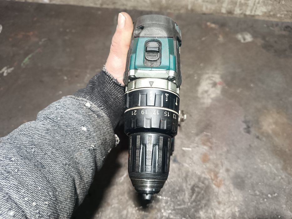 Шуруповерт Makita xph12