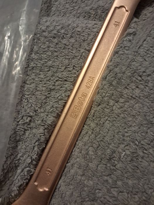 Specjalistyczny klucz płasko-oczkowy nieiskrzący  Beta 41mm
