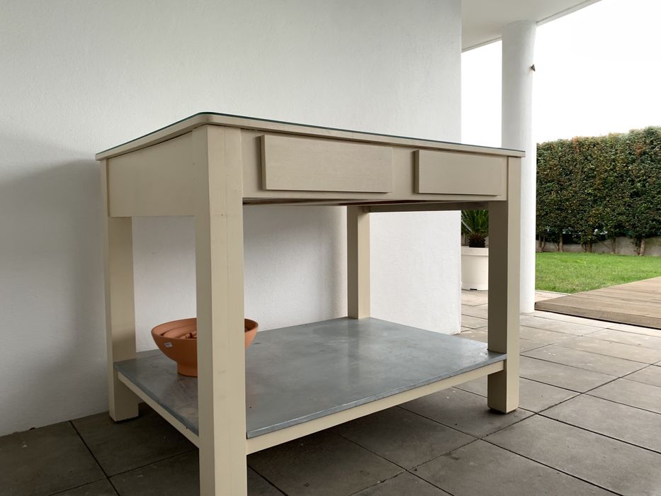 Cadeiras e Mesa Madeira