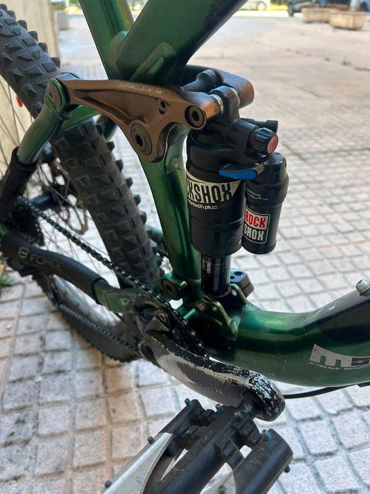 Specialized Enduro - Bicicleta de Montanha Full Suspension - Preparada para Trail/Enduro