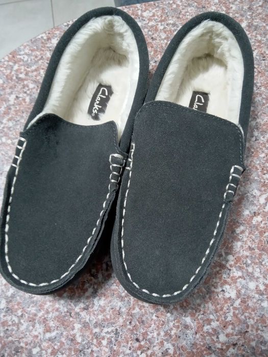 Продам фирменные утеплённые мокасины.