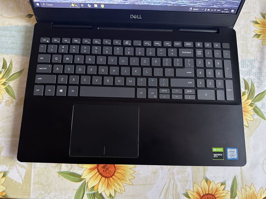 Потужний ігровий ноутбук Dell Vostro (і7 6ядер, GTX 1650)