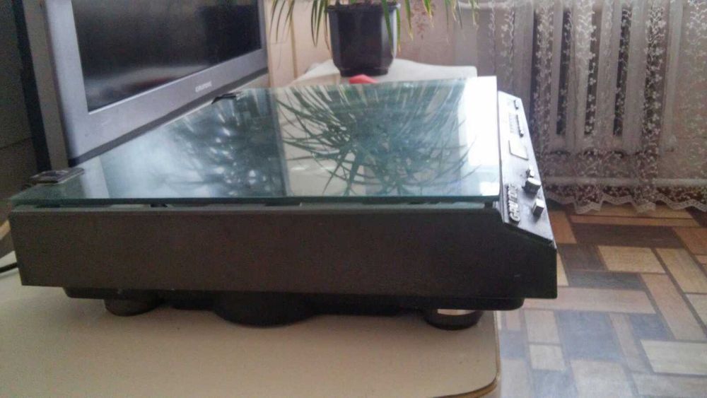 Продам програвач Естонія 010