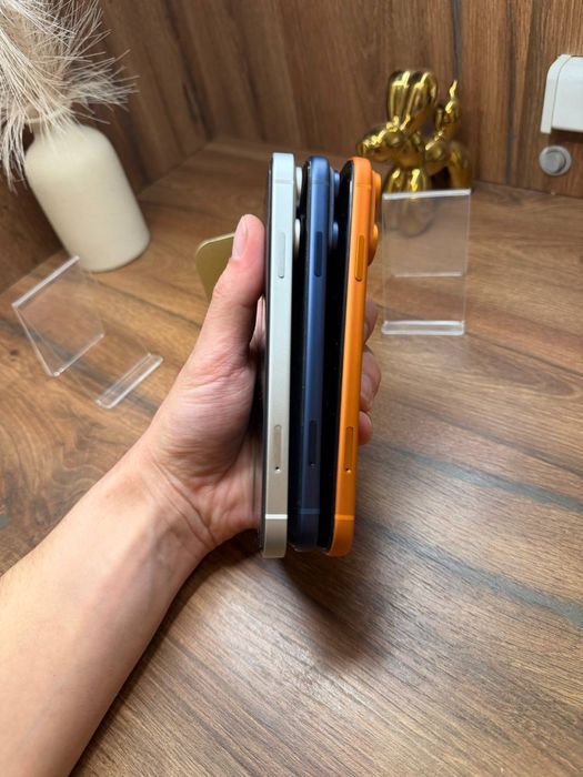 Apple iphone Xr 256 gb в корпусі 17 pro акб-100%