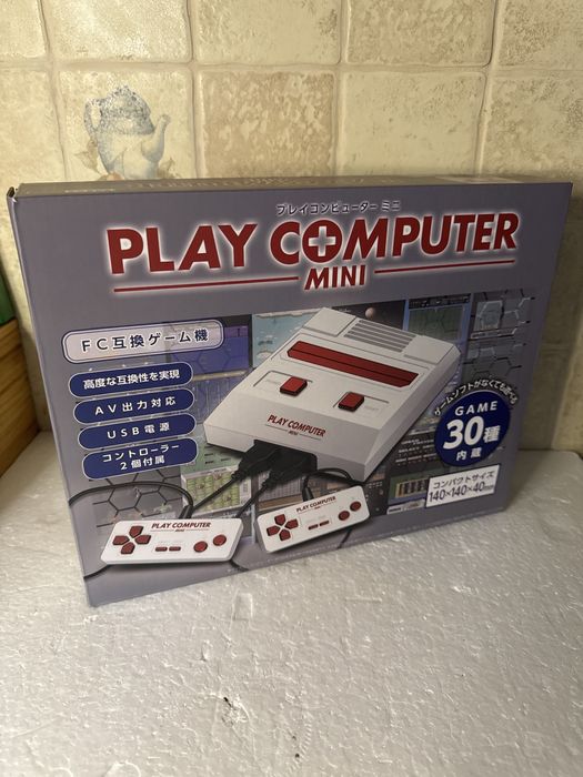Konsola Famiclone Play Computer Mini - jak Nintendo Famicom / Pegasus / Terminator / Subor / Dendy