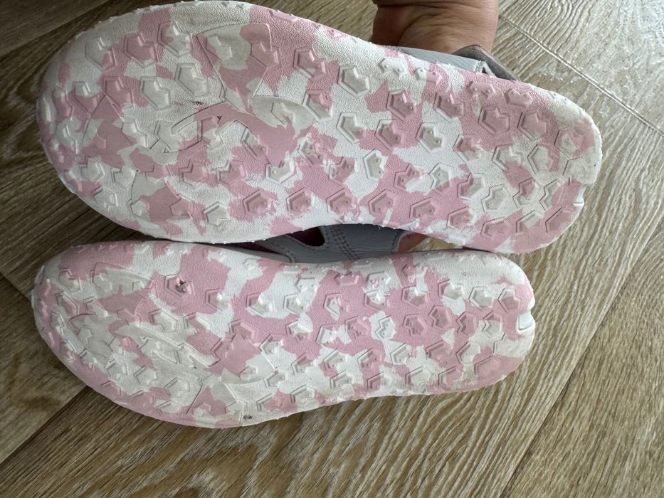 Босоніжки кросівки сандалі Under Armour