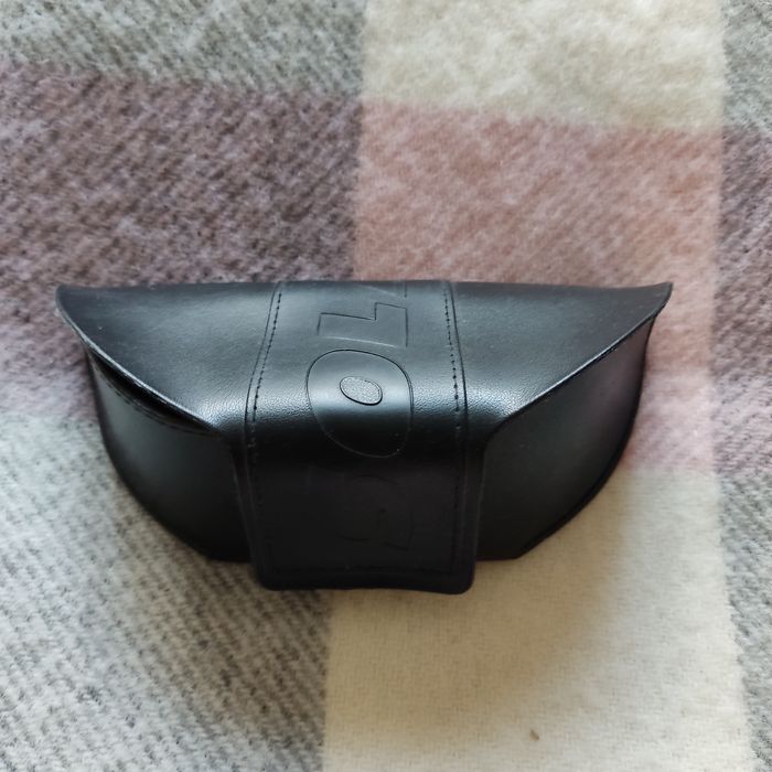 Futerał opakowanie na okulary Solano