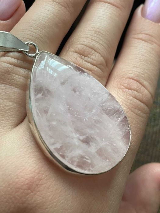 Розовый кварц, подвеска, ювелирное изделие ручной работы.